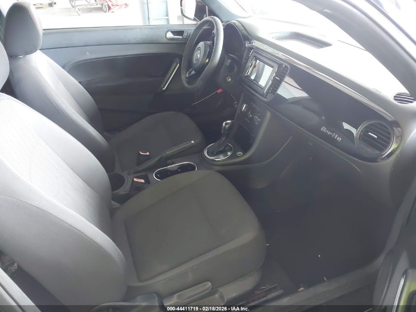 2013 Volkswagen Beetle 2.5L Entry