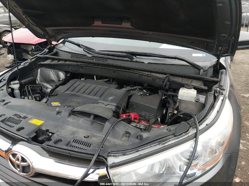 2015 Toyota Highlander Xle V6 VIN: 5TDJKRFHXFS131331 Lot: 44411821