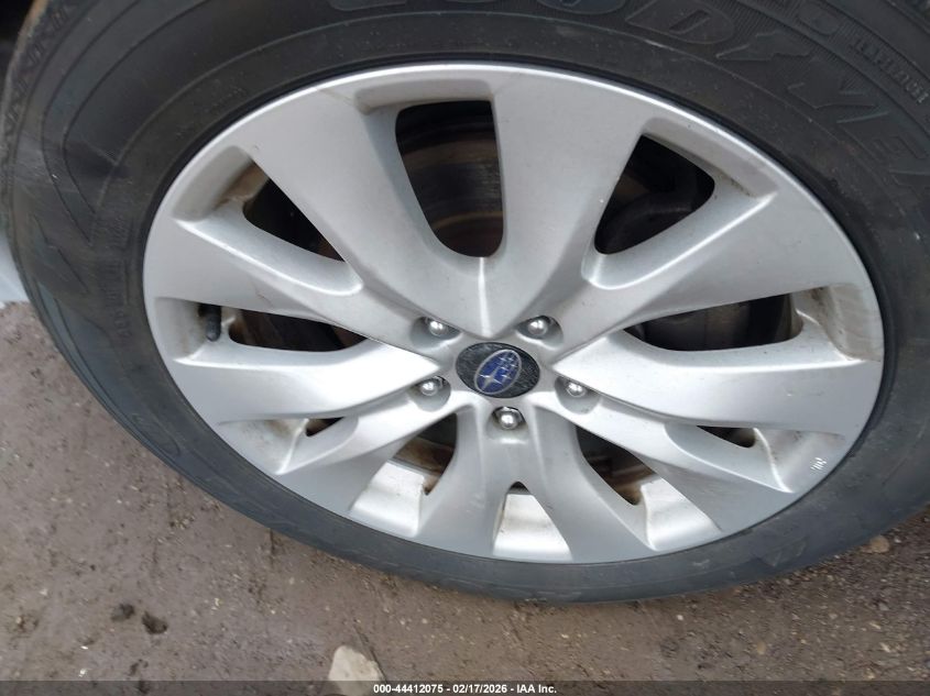 2015 Subaru Legacy 2.5I Premium VIN: 4S3BNAC61F3068055 Lot: 44412075