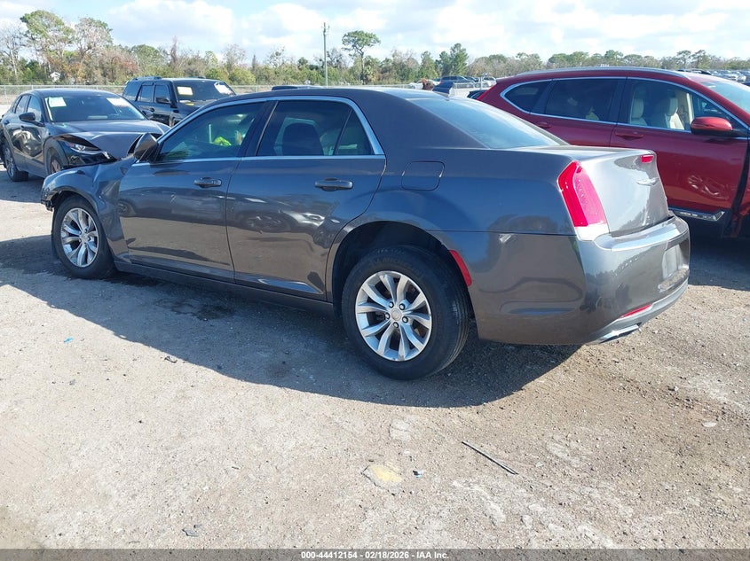 2015 Chrysler 300 Limited