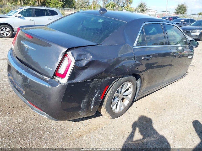 2015 Chrysler 300 Limited