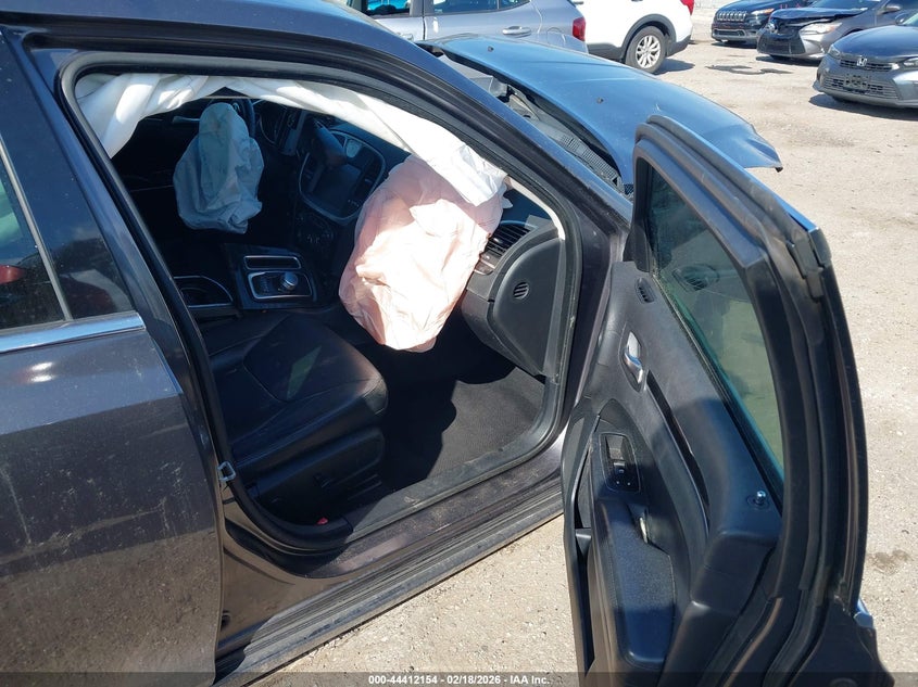 2015 Chrysler 300 Limited