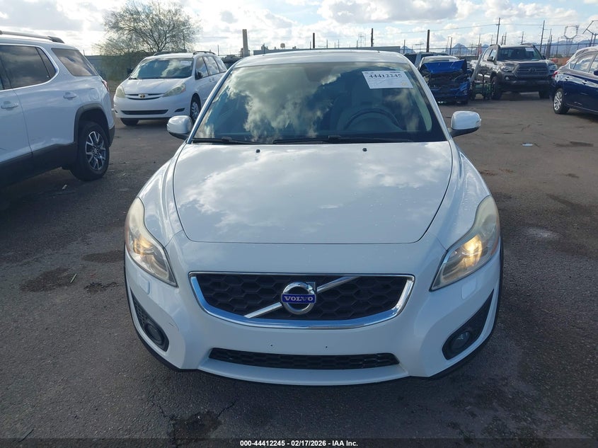 2011 Volvo C30 T5/T5 R-Design VIN: YV1672MKXB2210006 Lot: 44412245