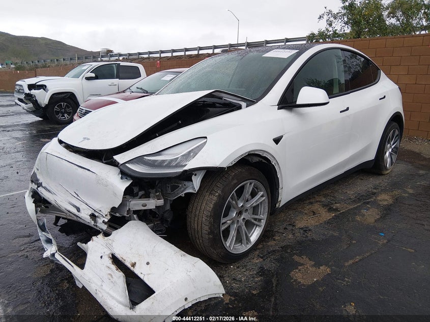 2022 Tesla Model Y Long Range Dual Motor All-Wheel Drive