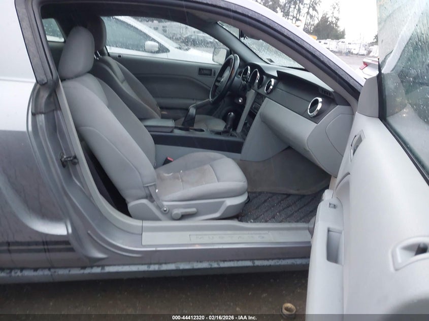 2006 Ford Mustang V6