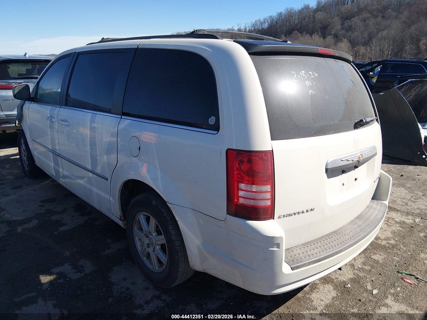 2010 Chrysler Town & Country Touring