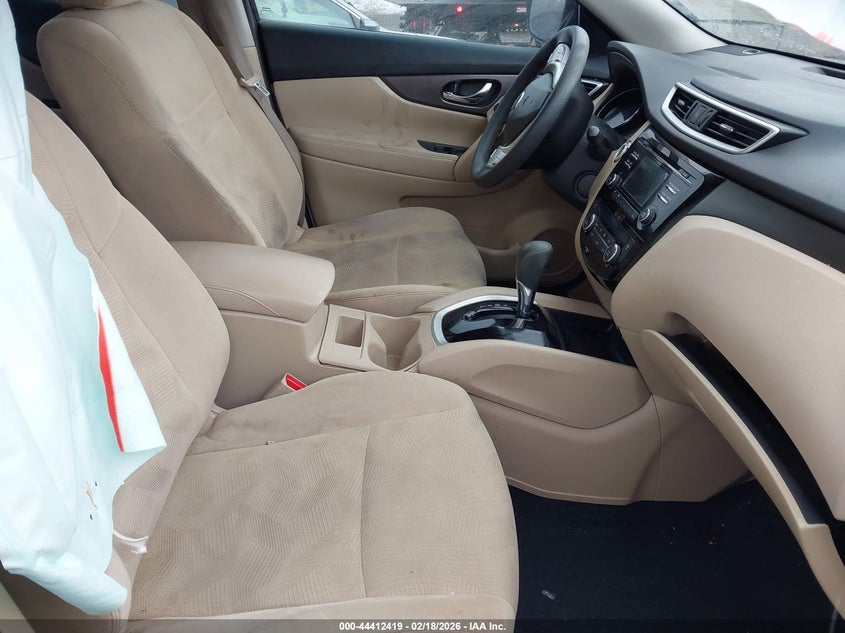 2016 Nissan Rogue Sv