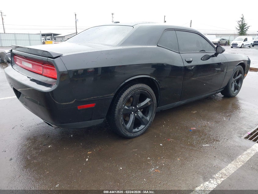 2013 Dodge Challenger Sxt