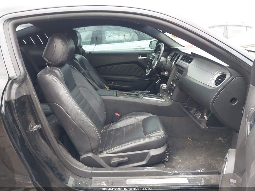 2012 Ford Mustang V6 Premium