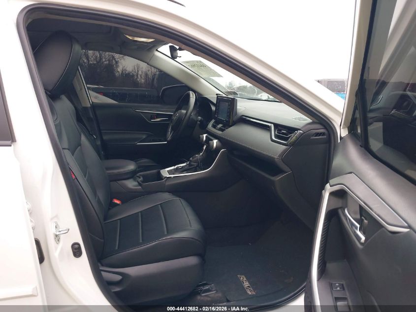 2022 Toyota Rav4 Hybrid Xle