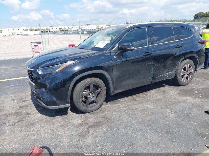 2022 Toyota Highlander Xle