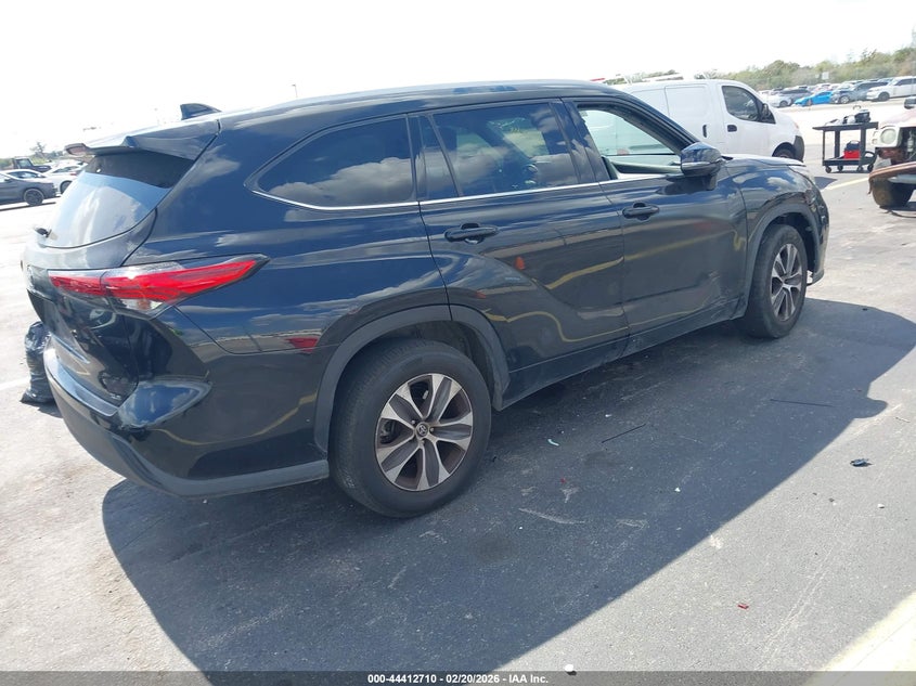 2022 Toyota Highlander Xle