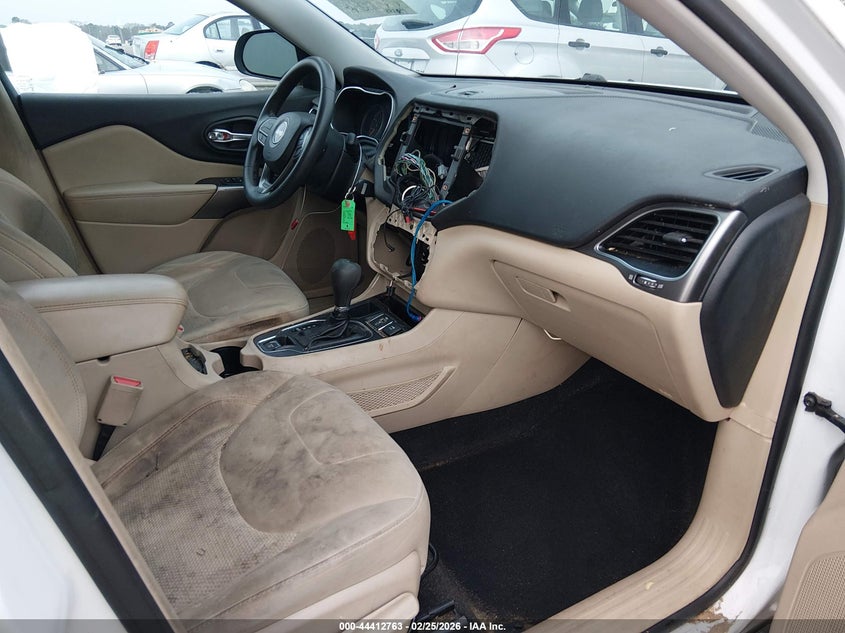 2019 Jeep Cherokee Latitude Fwd