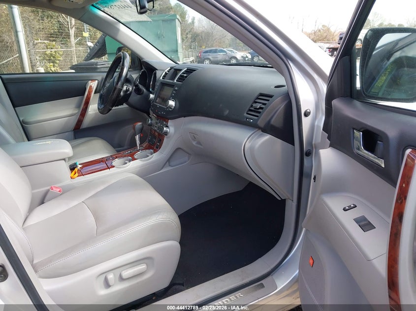 2012 Toyota Highlander Limited V6