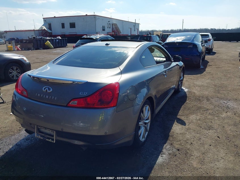 2013 Infiniti G37 Journey