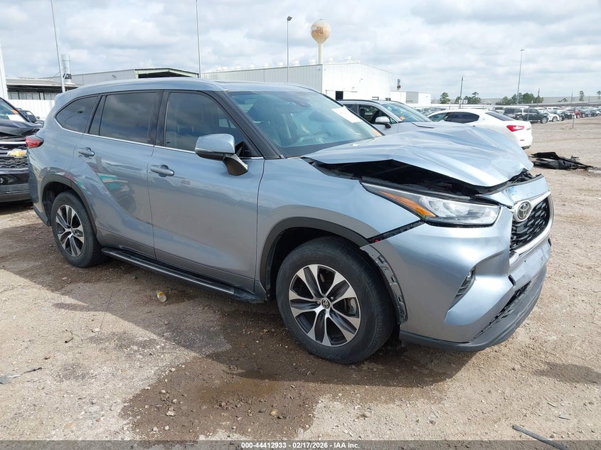 2020 Toyota Highlander Xle