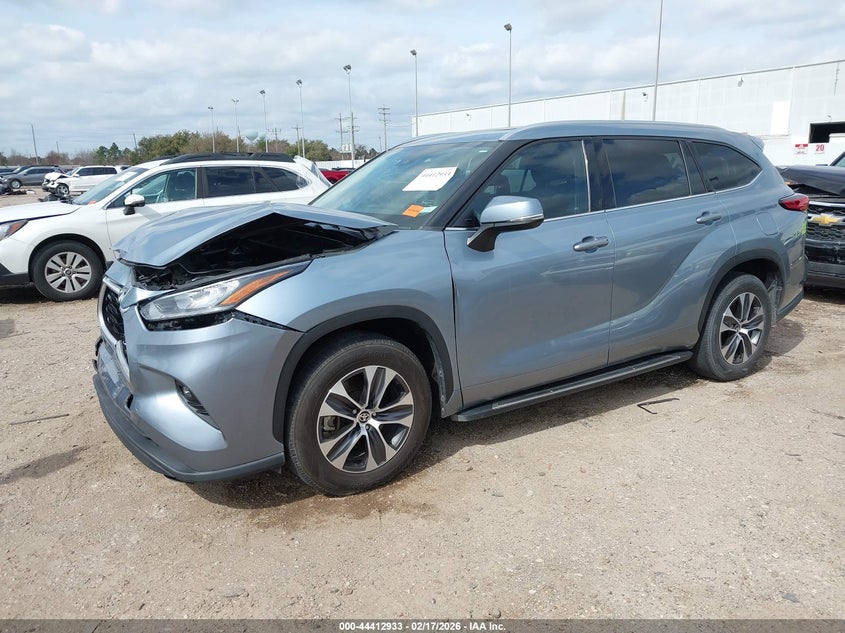 2020 Toyota Highlander Xle