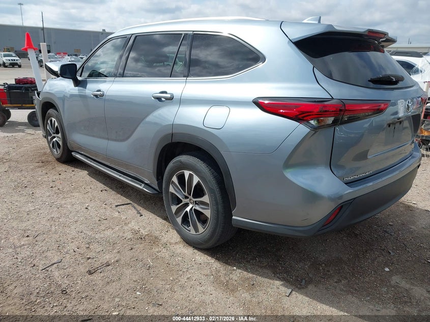 2020 Toyota Highlander Xle