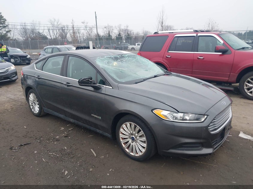 2015 Ford Fusion Hybrid S
