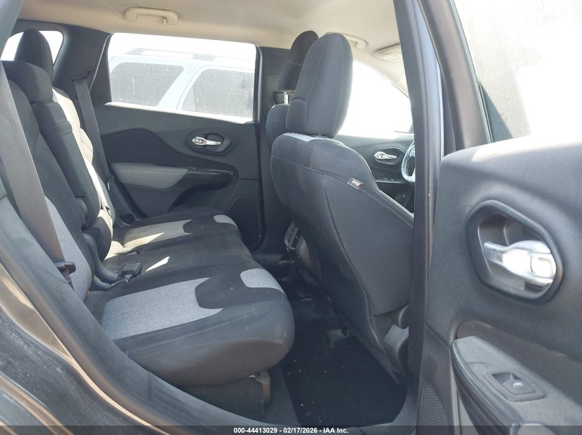 2014 Jeep Cherokee Latitude #8