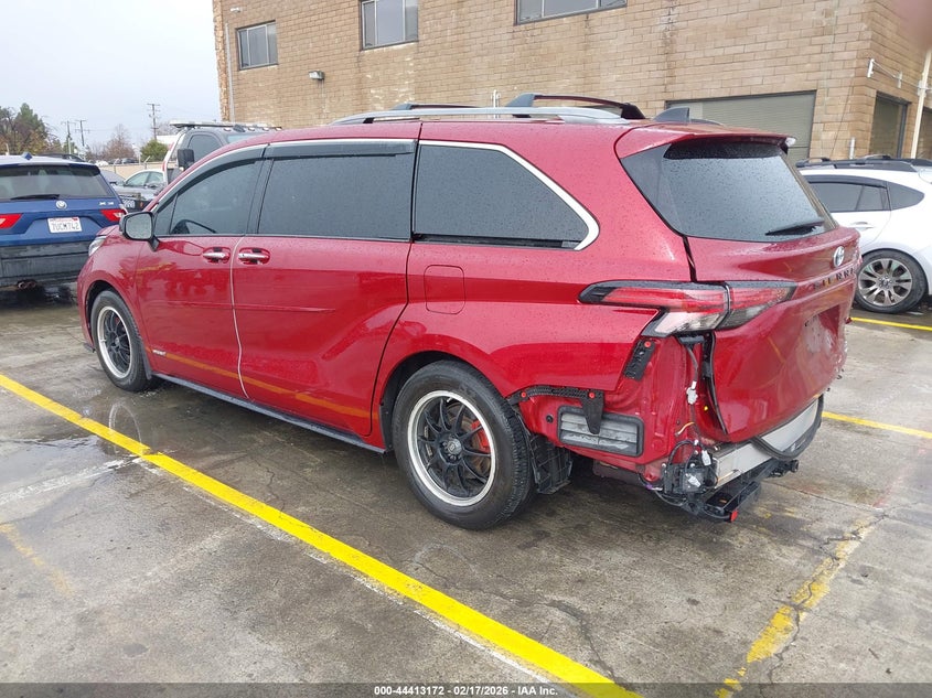 2021 Toyota Sienna Xse