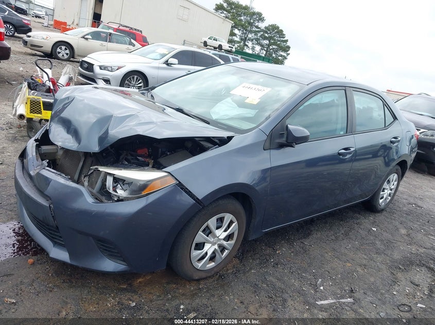 2015 TOYOTA COROLLA auction photo 2