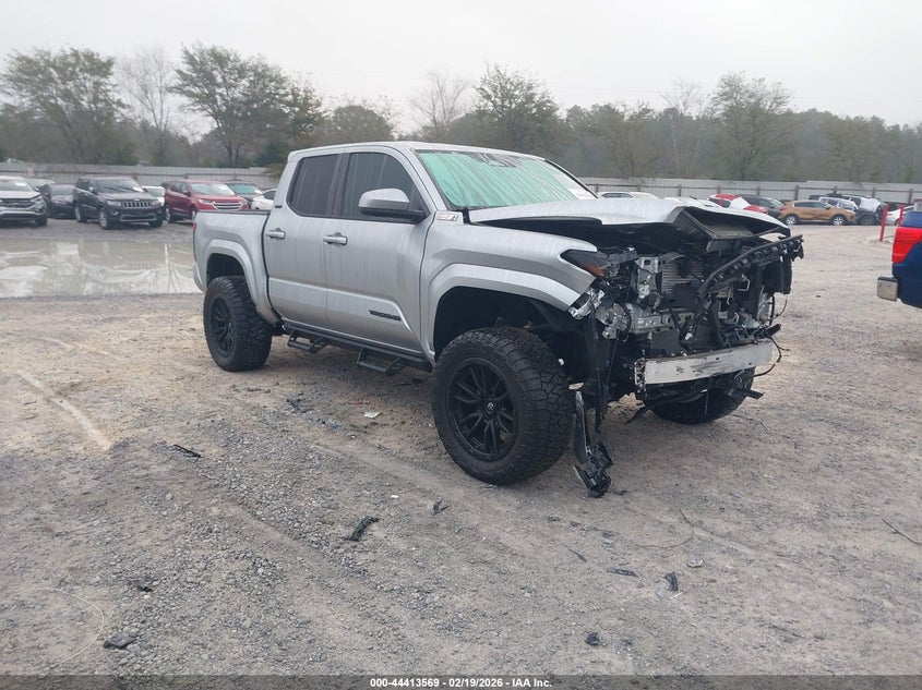 TOYOTA TACOMA SR5