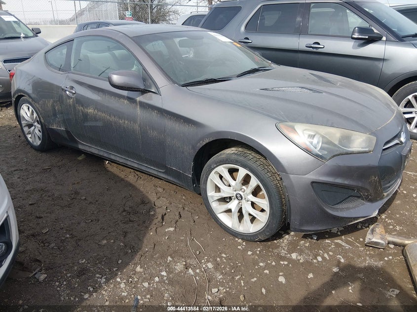2013 Hyundai Genesis 2.0T Premium