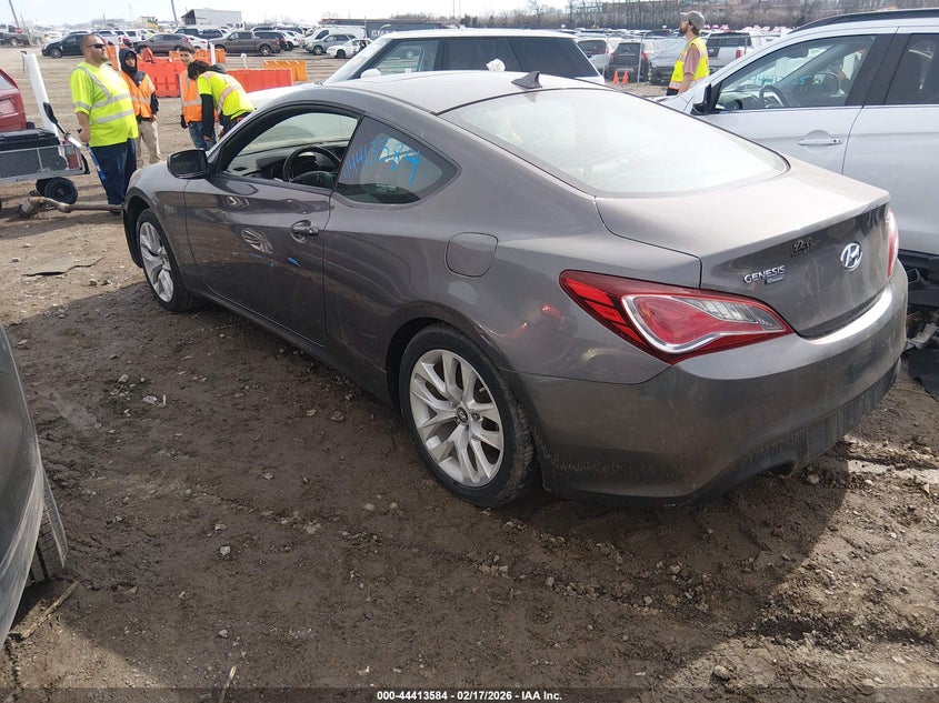 2013 Hyundai Genesis 2.0T Premium