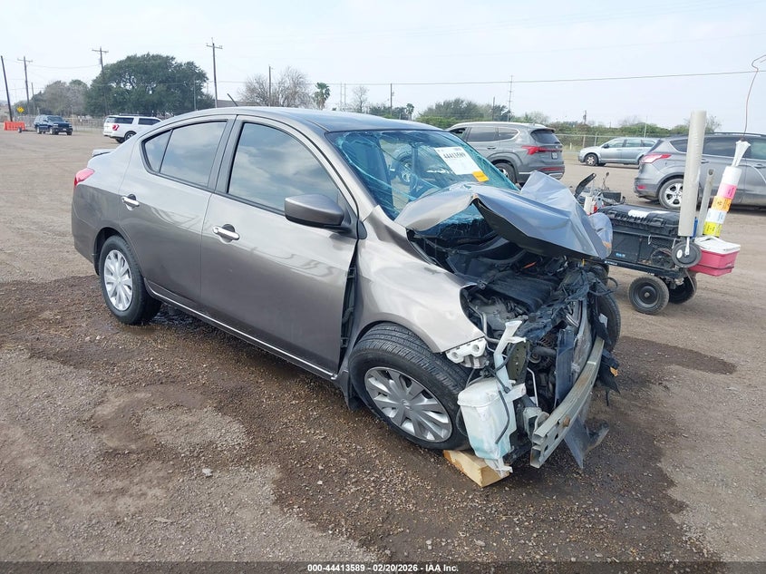 3N1CN7AP4GL871924 2016 Nissan Versa 1.6 Sv auction photo 1