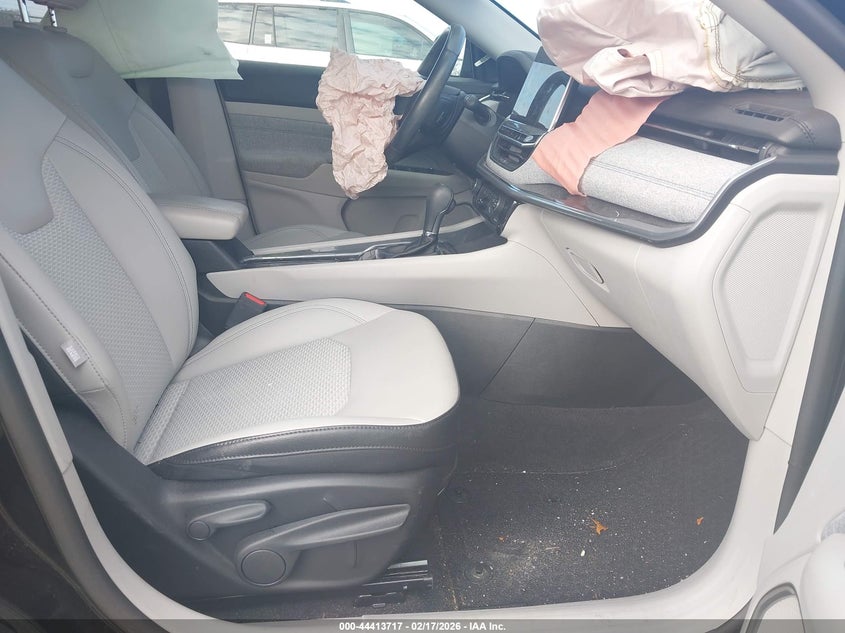 2022 Jeep Compass Latitude Fwd