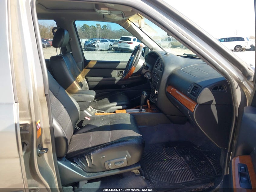 2003 Nissan Pathfinder Le