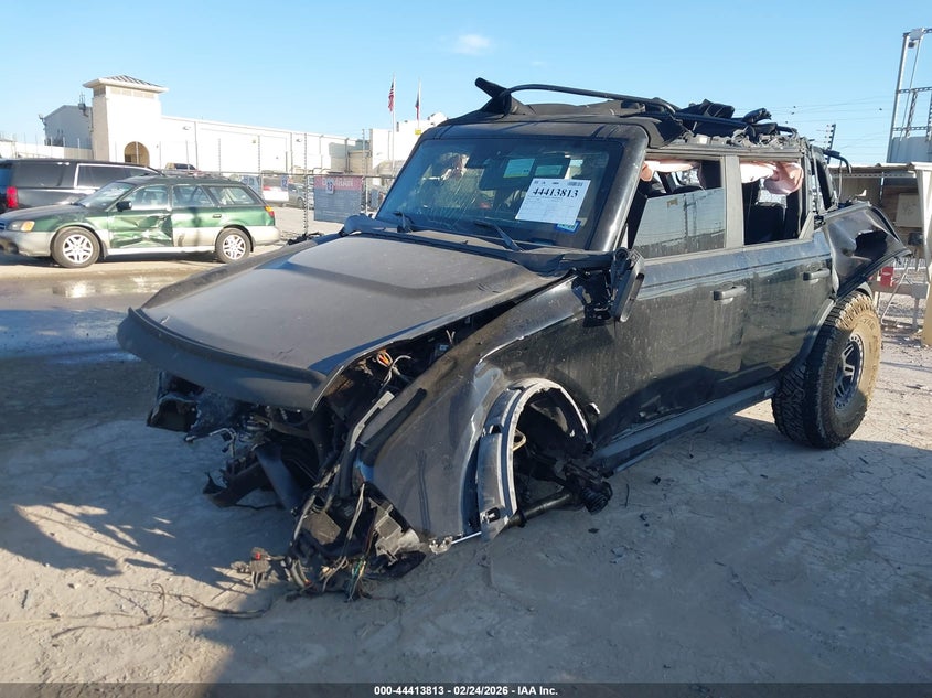 1FMEE5BPXNLA96025 Ford Bronco