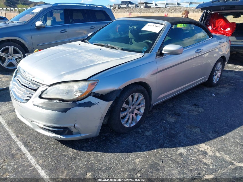 2012 Chrysler 200 Touring