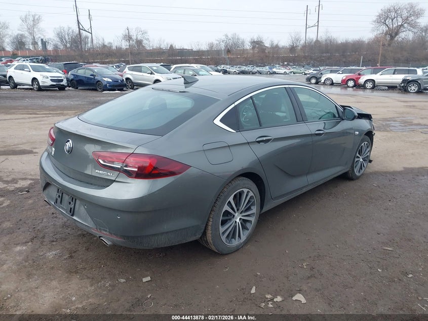 2018 Buick Regal Sportback Essence