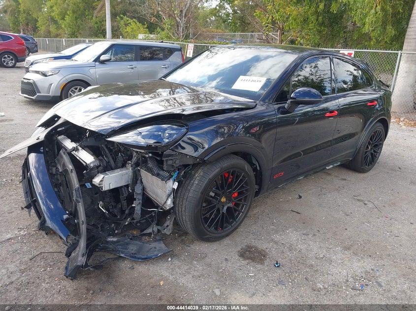 2021 Porsche Cayenne Coupe Gts