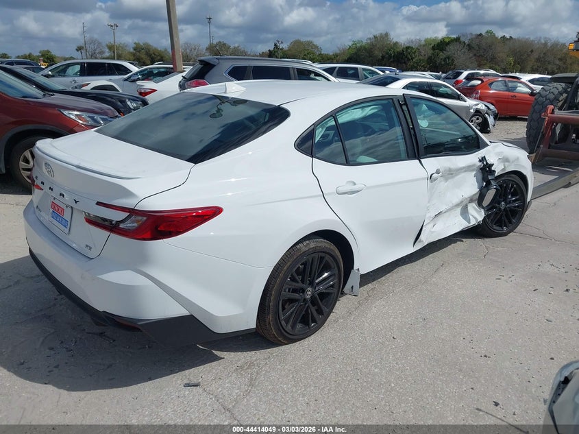 Vin: 4t1daack7tu678612, lot: 44910620, toyota camry se 20264