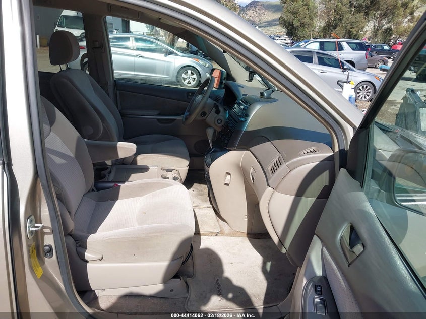 2008 Toyota Sienna Le