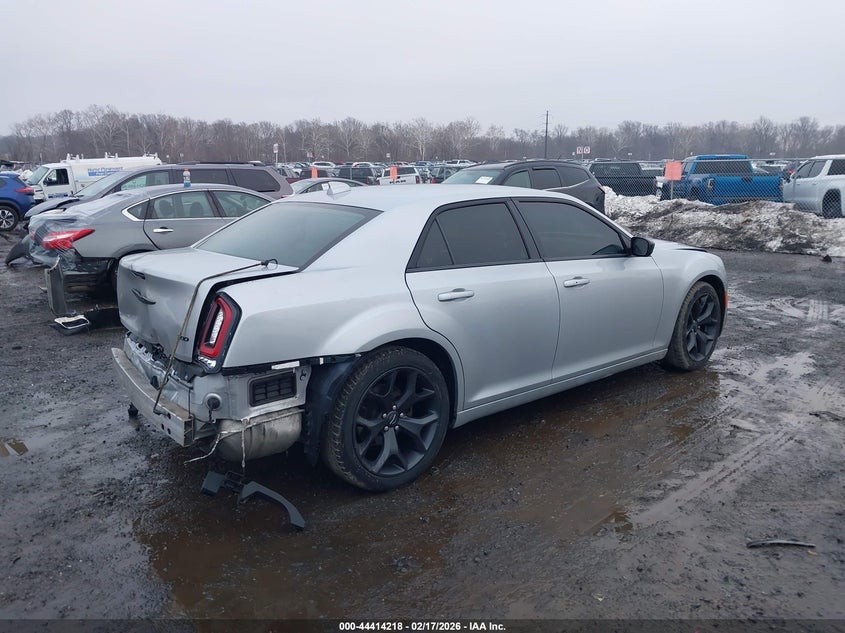 2020 Chrysler 300 Touring