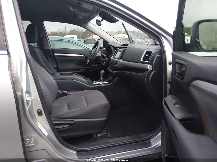 2019 Toyota Highlander Le