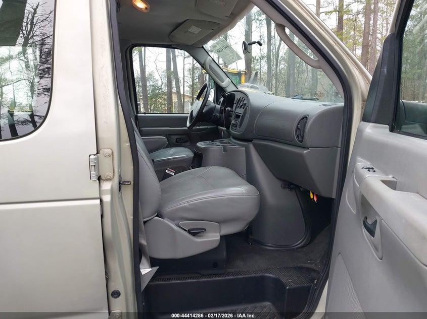 2004 Ford E-250 Commercial/Recreational