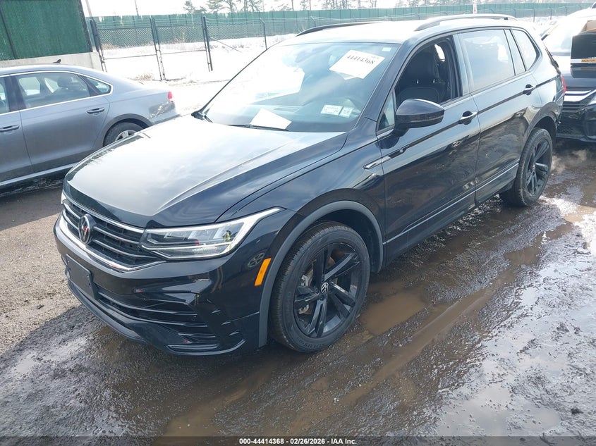 2023 Volkswagen Tiguan 2.0T Se R-Line Black