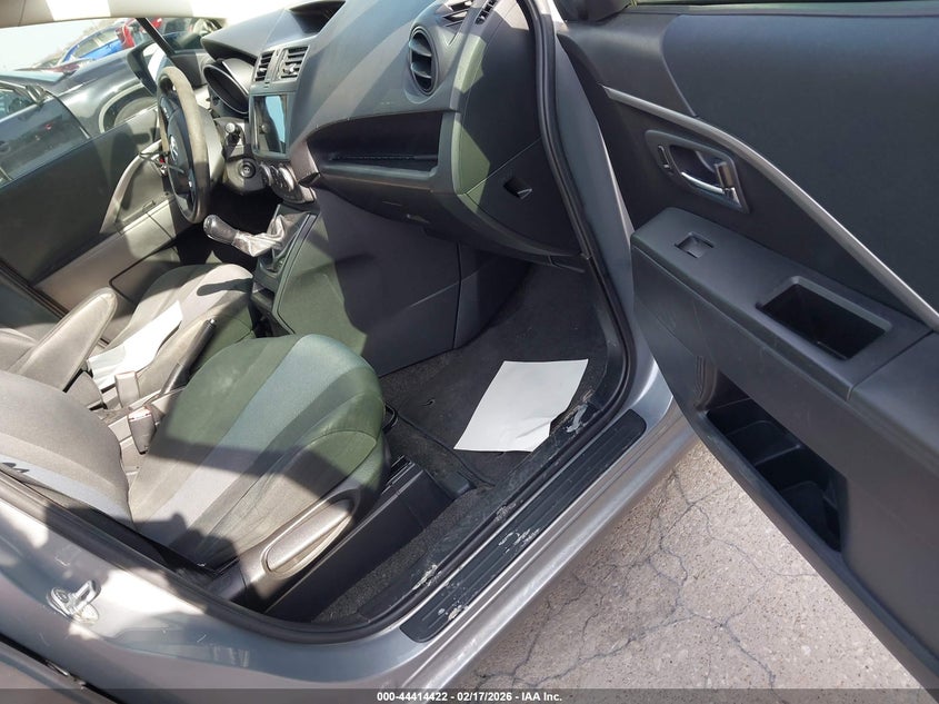 2013 Mazda Mazda5 Sport