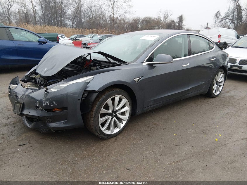 2018 Tesla Model 3 Long Range/Performance