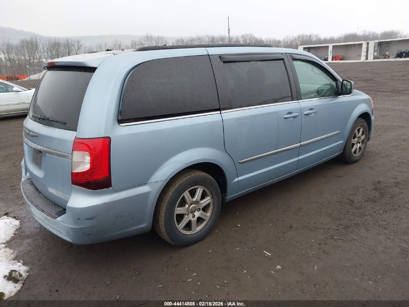 2013 Chrysler Town & Country Touring