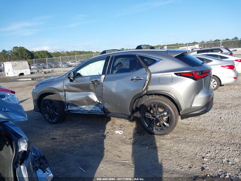 2026 LEXUS NX 450H+ LUXURY — Фото 15