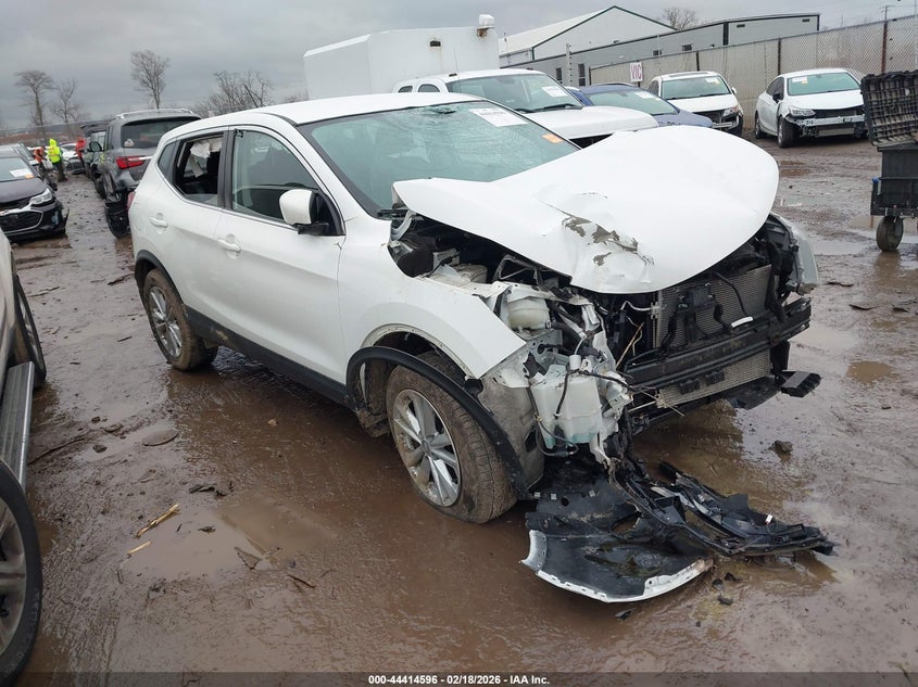 2018 Nissan Rogue Sport S