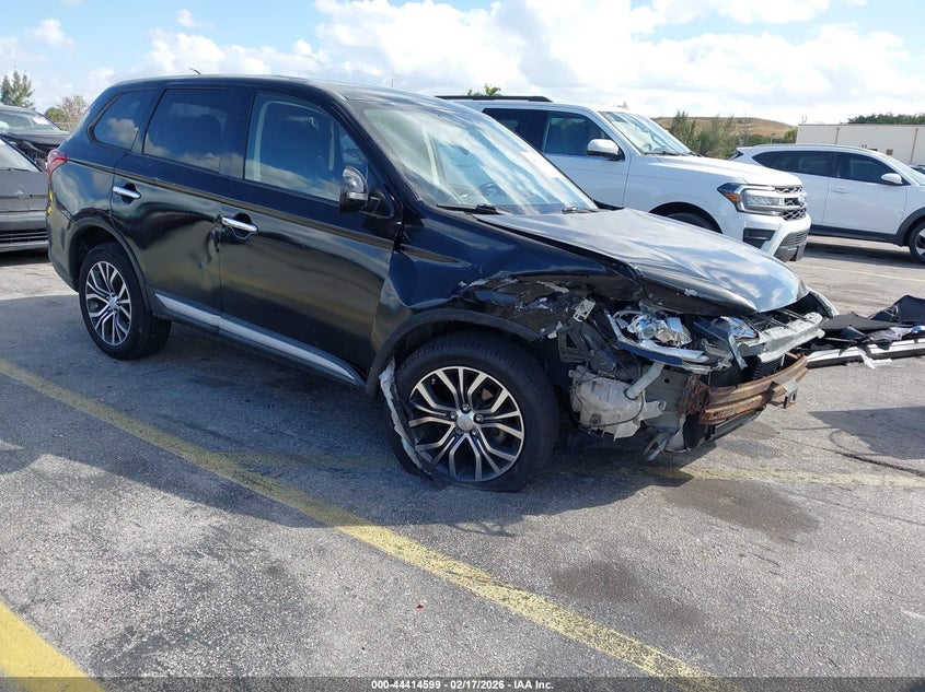 2016 Mitsubishi Outlander Se/Sel