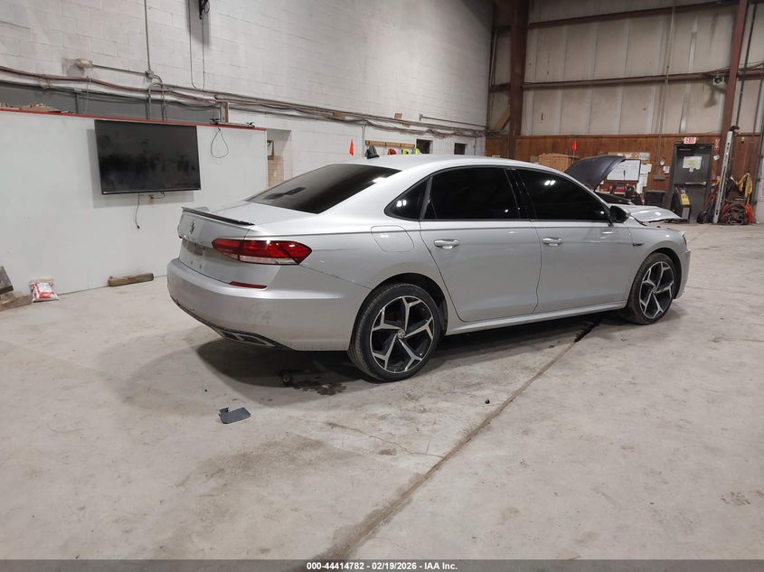 2021 Volkswagen Passat 2.0T R-Line