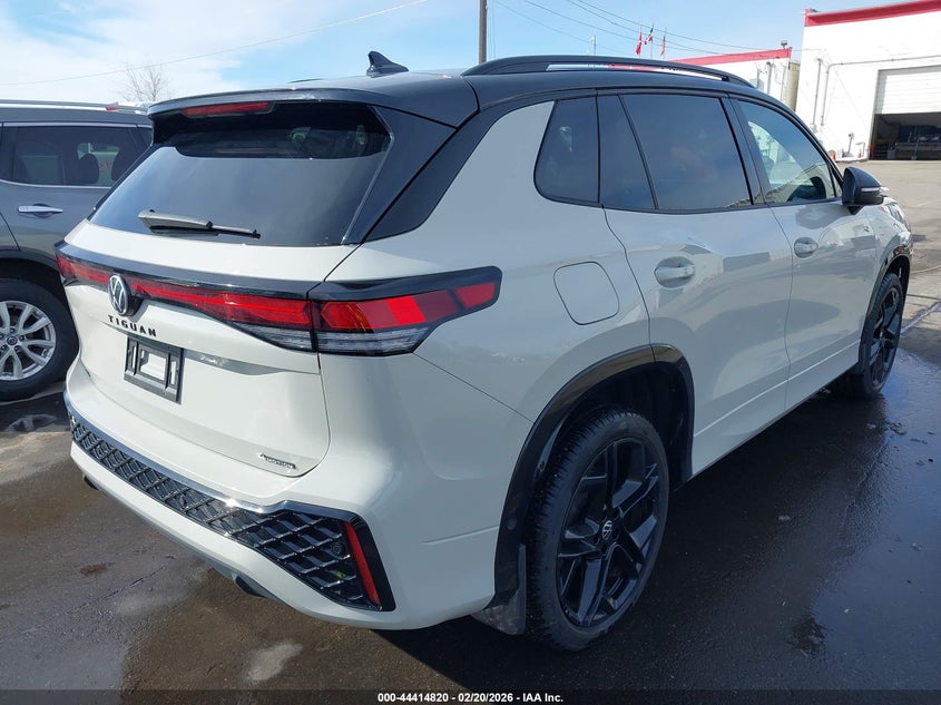 2025 Volkswagen Tiguan 2.0T Se R-Line Black